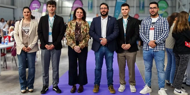 Azuqueca consolida su apuesta por la orientación con el éxito de la primera edición de AzuNexo, la feria que conecta juventud y futuro